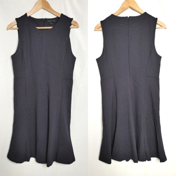 Banana Republic Dresses & Skirts - Banana Republic Sheath Dress Fit‎ & Flare Sleeveless Blue White Micro Dot S New